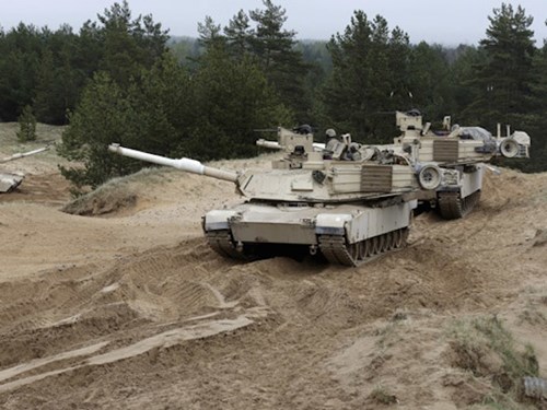 ວໍສິງຕັນມີແຜນການນຳອາວຸດປະເພດໜັກເຖິງເອີລົບຕາເວັນອອກແລະບານຕິກ